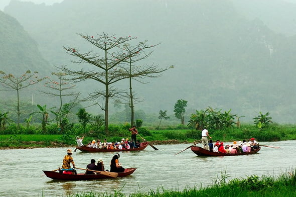 tour-chua-huong-dong-huong-tich-1-ngay